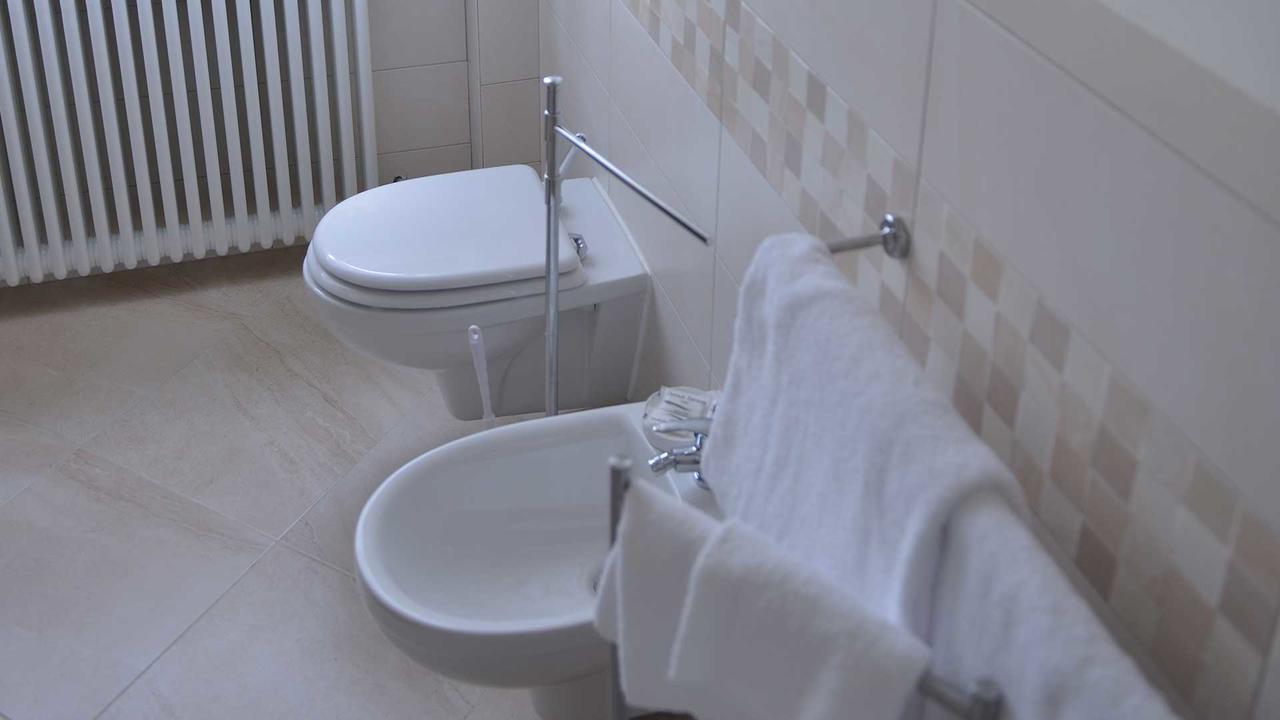 La Locanda Francigena Bed & Breakfast ลุคคา ภายนอก รูปภาพ
