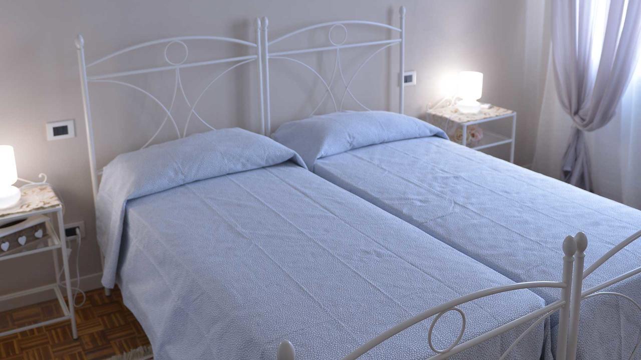 La Locanda Francigena Bed & Breakfast ลุคคา ภายนอก รูปภาพ