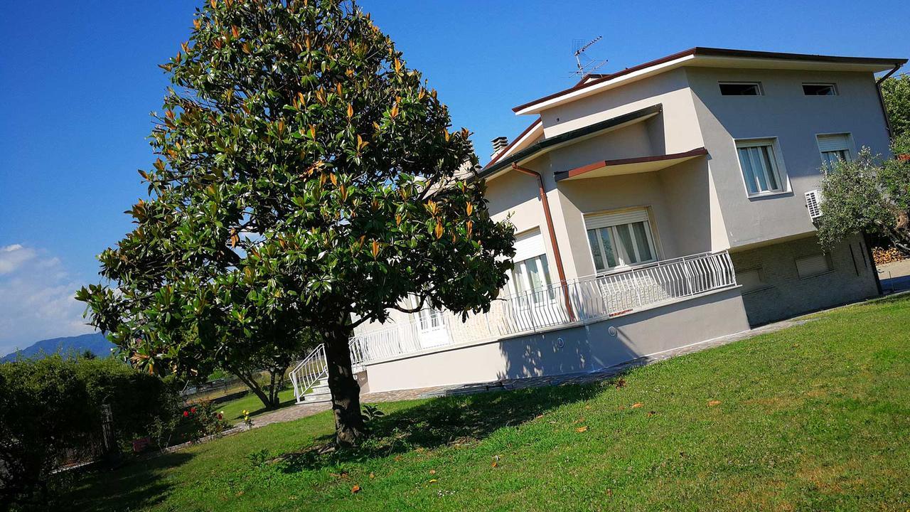 La Locanda Francigena Bed & Breakfast ลุคคา ภายนอก รูปภาพ