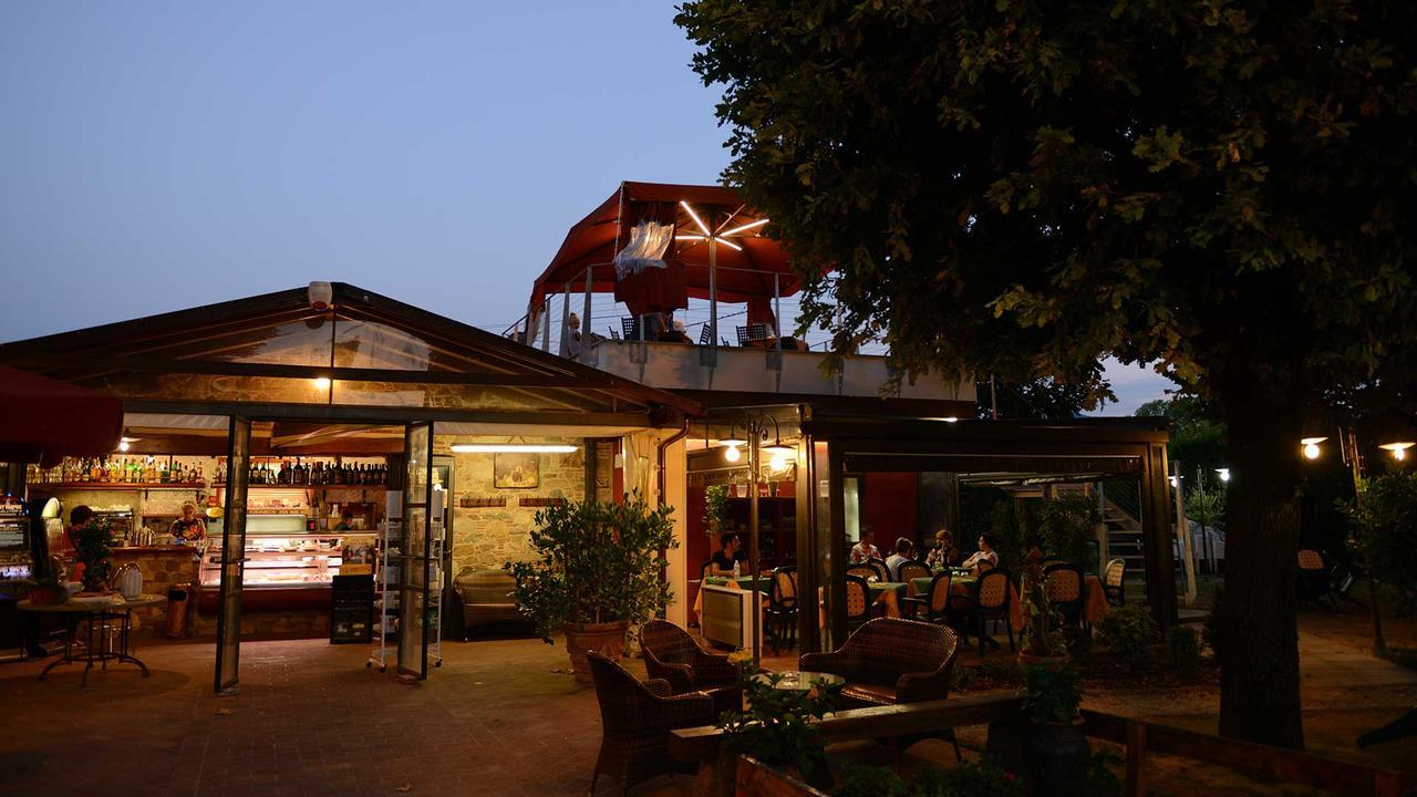 La Locanda Francigena Bed & Breakfast ลุคคา ภายนอก รูปภาพ